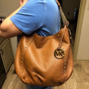 Micheal Kors leather purse